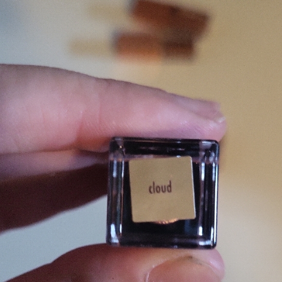 Stila Liquid Shimmer Amd Glow Eyeshadow Collection - Metallic Hues - Picture 5 of 8